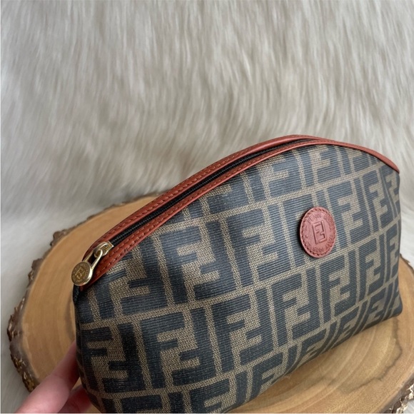 Fendi vintage large cosmetic clutch pouch bag - Picture 15 of 16